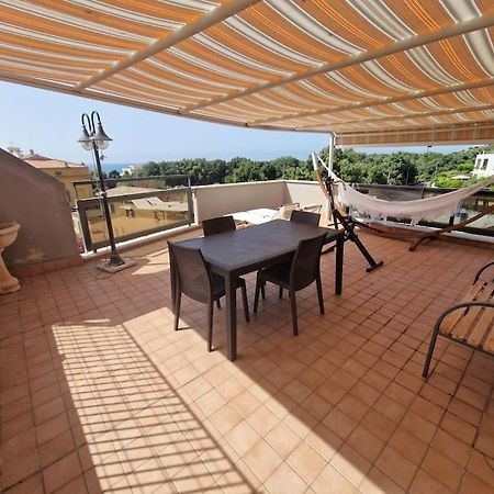 Terrazza A Nettuno E Chiesa Giubilare Santa Maria Goretti Екстер'єр фото